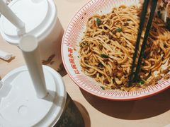 -遇见小面(站西路店)