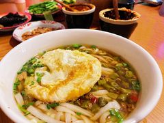 -矮子粉店1985·长沙米粉(湘春路店)