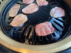 -炼火烤肉店