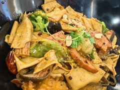 -醉人椒麻辣香锅(王府井喜悦店)