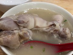-雷祖芳老妈蹄花店