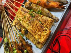 -李双猪·小龙虾·烧烤·羊肉煲(乐山店)