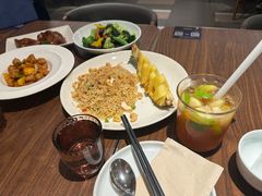 -港丽餐厅(正大店)