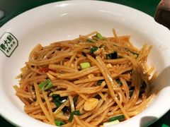 -费大厨辣椒炒肉(太平老街店)