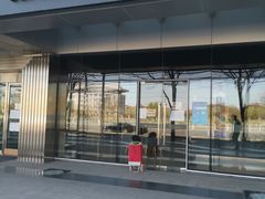 门面-瑞幸咖啡(亿城国际中心店)