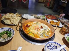 -洱火云南酸菜牛肉火锅(石景山当代商城店)