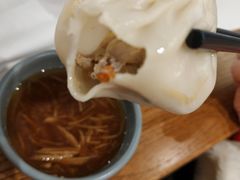 -馋三尺蟹粉小笼(人民广场店)