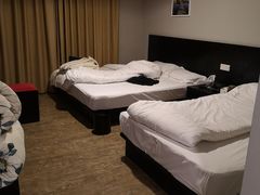 -黄山阿拉酒店(黄山风景区换乘中心店)