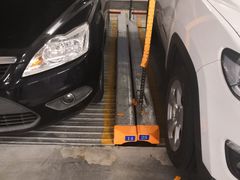 -龙湖星悦荟-停车场