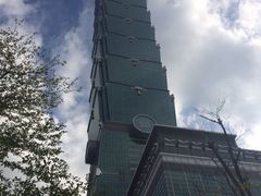 iphone_upload_pic-台北101