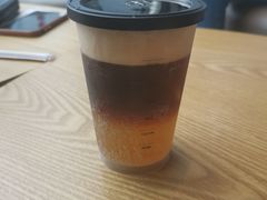 -星巴克臻选(上海合生汇1F店)