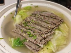 翘脚牛腩-小河盐帮·私家菜·烤鸭(三元桥·霄云路店)