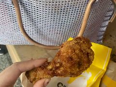 -麦当劳(上海虹桥站30B检票口楼上)