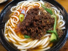 -丽虹云南过桥米线(兴工街店)