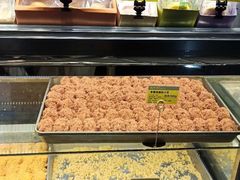 面包甜点陈列柜-鲍师傅糕点(江苏路店)