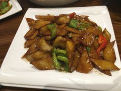 -雪乡阁东北农家菜(颛桥约好休闲街店)