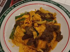 农家滑蛋牛肉饭-新世界餐厅(万达店)