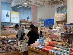 -猫的天空之城概念书店(杭州南宋御街店)