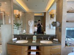 -深圳星河丽思卡尔顿酒店