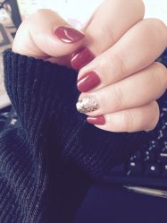 picture-孔雀手美甲美睫护理