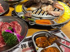 -青瓦炭韩潮烤肉(花园道店)