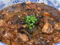 小鸡炖蘑菇-黑土地东北私房菜馆(南门大街店)