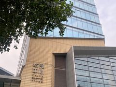 -Apple零售店(华贸购物中心店)
