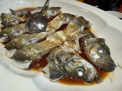 -鱼痴渔醉·食鲜集(月亮湾店)