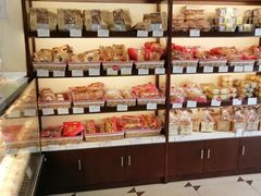 -红宝石·鲜奶小方·海派西点房(金杨店)