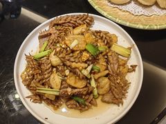 爆炒腰花-闫府私房菜·百年鲁菜(恒隆店)