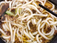 -丽虹云南过桥米线(兴工街店)