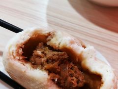 猪肉白菜包子-老滕家过桥米线(金鱼胡同店)