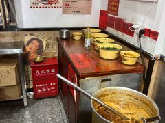 -柳州肥姨妈大骨螺蛳粉(曹路店)