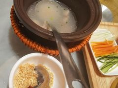 -小菜园新徽菜(宜兴八佰伴店)