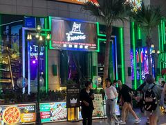 -Famous肥猫墨西哥音乐餐吧(五棵松华熙LIVE店)