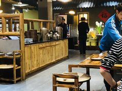 大堂-锅来乐地锅鸡(安亭店)
