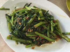 -新峰肉骨茶