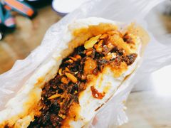蛋菜夹馍-老马家马蓉蛋菜夹馍·腊牛肉夹馍(回民街店)