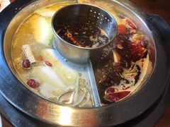 -佬土鹅肠火锅(解放路店)