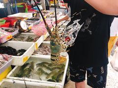 -拉威海鲜市场