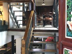 -蓝壁虎咖啡酒馆