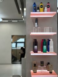 -Z.X HAIR SALON张新美业