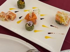 烟熏三文鱼鳄梨沙拉-红房子西菜馆(淮海中路店)