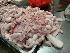-标记美食新鲜猪杂(兴南大道店)