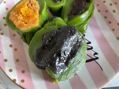 黑芝麻青团-许阿姨糕团店(南京总店)