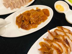 -皇城根·鲁菜济南菜·吊炉烤鸭·炒鸡鱼头(济南旗舰店)