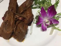 本帮酱鸭头-品大伍·食之道品伍味(汪海店)