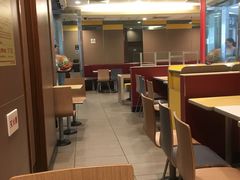 -麦当劳(华融店)