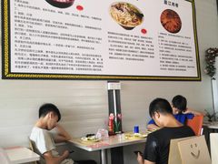 -坤记隆江猪脚饭(广汕一路店)