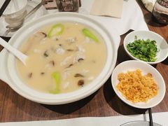浓汤桂鱼配脆米-港丽餐厅(杭大店)